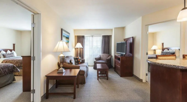 Люкс с 2 комнатами Staybridge Suites El Paso Airport by IHG