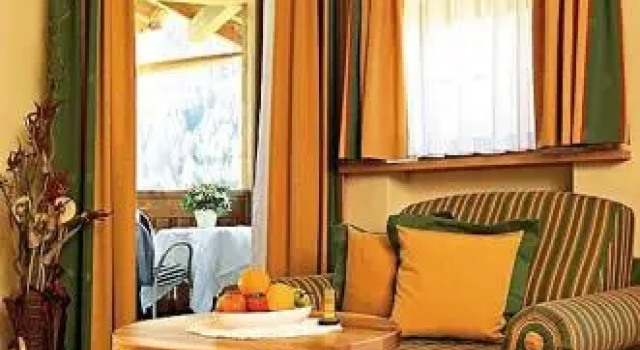 Hotel Seerast, Забронировать Отель Ультимо Burgraviato