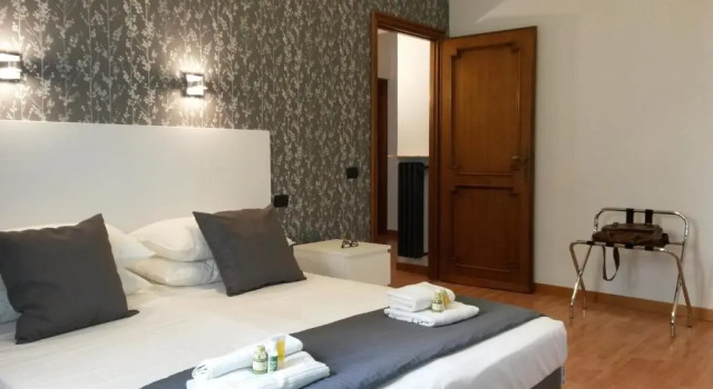 LCH-Lateran Charming House, Rezervovat Hotel Hotely v Lazio s parkováním, Parkování