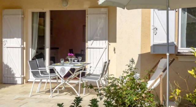 Village Marin 39121