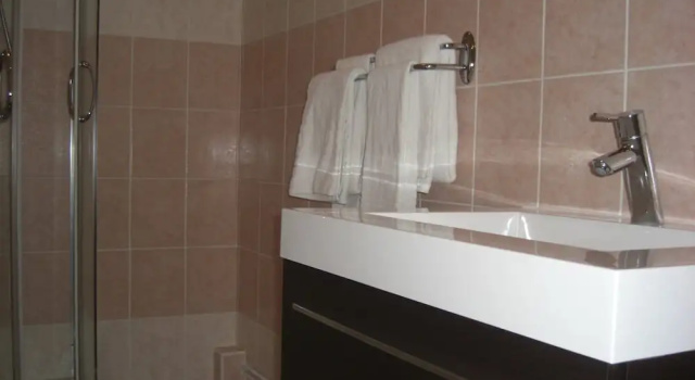 Трёхместный номер Standard с балконом Brit Hotel Magdalena