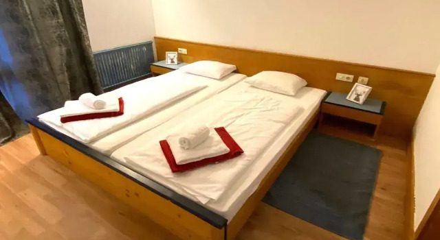 Spacious Holiday Home in Zell am See, Забронировать Отель Целль-ам-Зе 