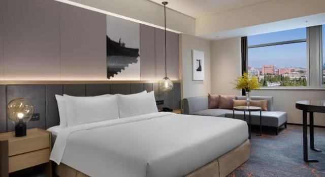Номер Premium Crowne Plaza Shanghai Fudan by IHG