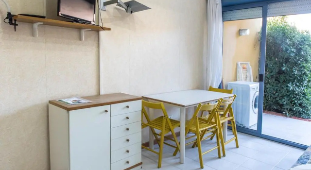 M52 - Marcelli, bilocale con giardino a 100 mt dal mare, Rezervovat Hotel Marcelli 