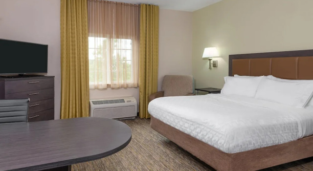 Люкс c 1 комнатой Candlewood Suites Athens by IHG