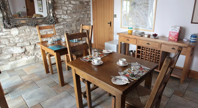 Stoop Farm Bed & Breakfast, Book Landbrugsophold Gårdophold i Merseyside, Landbrugsophold