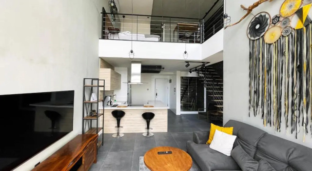 Next to the metro station 13th floor Luxury Loft apartment in Nilüfer Bursa, Varaa Huoneisto Hotellit Marmara-alue pysäköinnillä, Pysäköinti