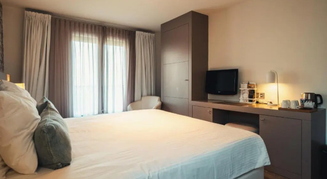 Семейный номер Standard с балконом Van der Valk Hotel Le Catalogne Saint Aygulf