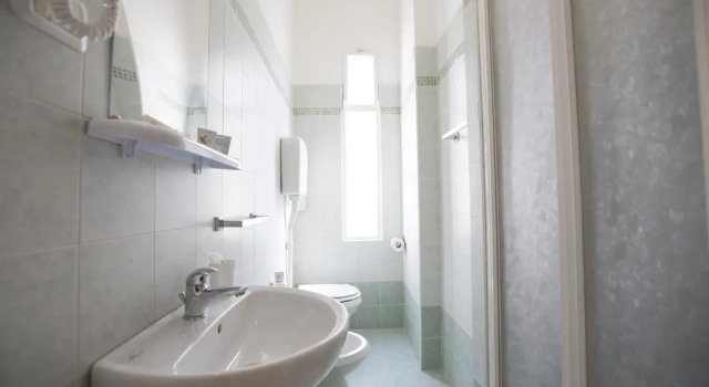 Четырёхместный номер Comfort Hotel Sahib