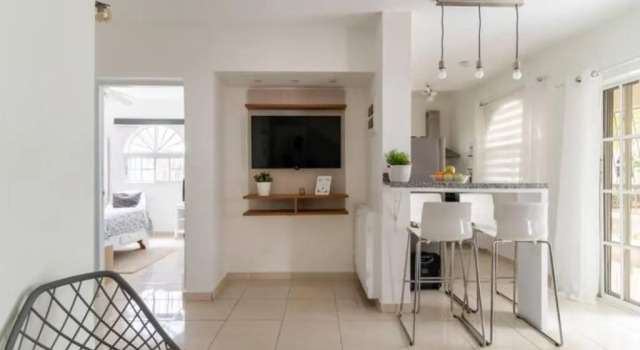 Апартаменты Cozy 2 bdr condo, with pool area and free WIFI