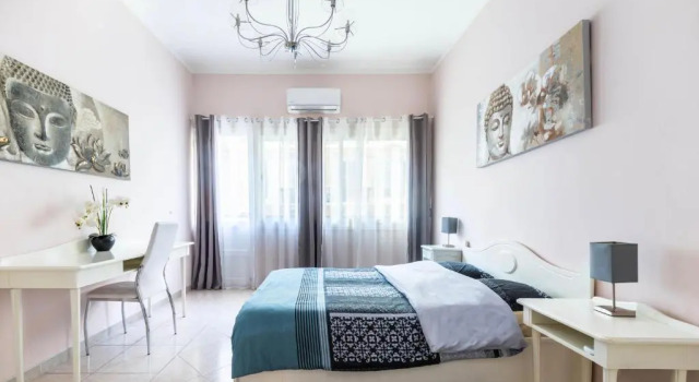 Notre Dame - Huge Sunny Modern 2br Flat - Terrace, Забронировать Отель Ницца Приморские Альпы, рядом с Набережная Соединенных Штатов