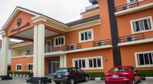 Manyxville Hotel & Suites
