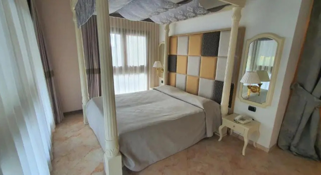 Полулюкс Hotel Classensis