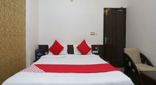 Номер Standard OYO 19334 Flagship Shanta Inn Charbagh