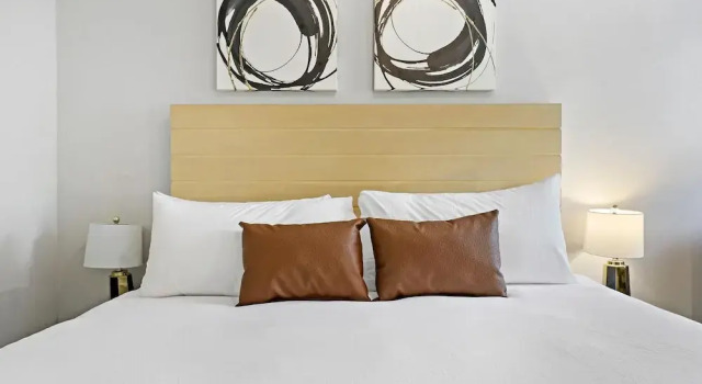 2BR Getaway - Touhy 3S