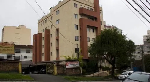 Residencial Vanessa, Забронировать Отель Отели Куритиба с парковкой, рядом с Конгресс-центр Estacao Embratel, Парковка