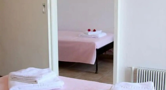 Трёхместный номер Standard с балконом Artemon Hotel