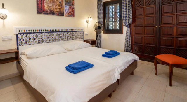 Altamar 53 balcony sea views By CanariasGetaway, Prenota Hotel Hotel a Gran Canaria con piscina, Piscina