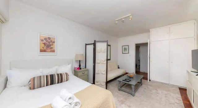 Bright and Homey 1 Bedroom in Gardens