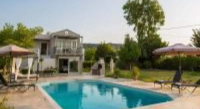 Villa Fivos With Private Pool by Lefkadastay