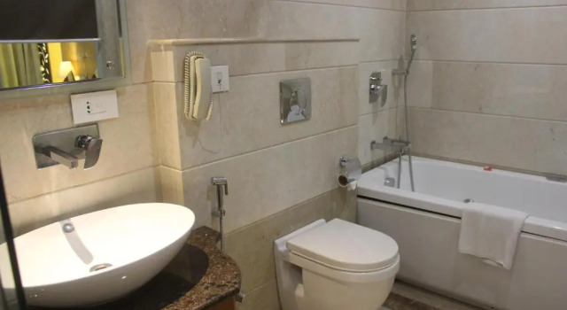Двухместный номер Premium Ramada by Wyndham Varanasi Katesar
