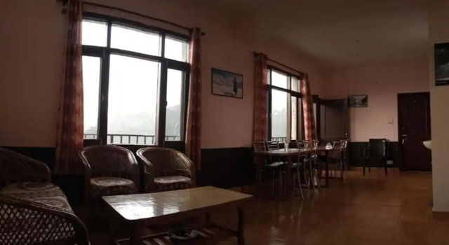 Goroomgo Thakur Home's Shimla