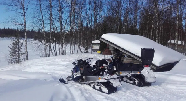 Arctic River Chalet, Buchen Sie Chalet Hotels in Lappland mit Parkplatz, Parkplätze
