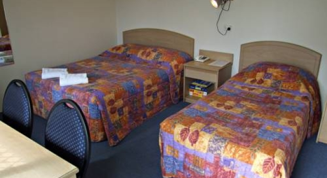 Kangaroo Motel, Забронировать Мотель Мотели Брисбна, рядом с Брисбенские ботанические сады, Мотель