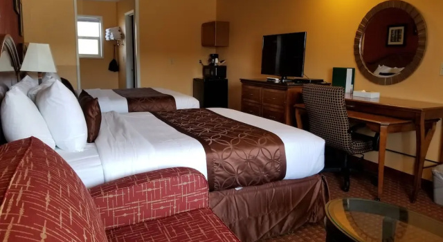 Четырёхместный номер Deluxe The Forks Motel