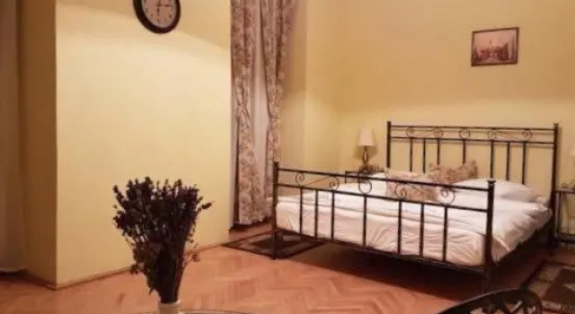 Central Square Studios, Varaa Hotelli Sibiu Old Town 