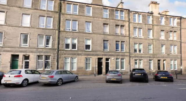 Edinburgh City Central Apartment Sleeps 6 Free Parking, Prenota Appartamento Hotel a Midlothian con parcheggio, Parcheggio