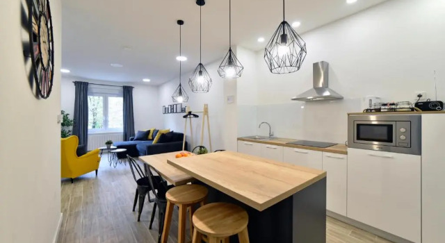 Апартаменты Deluxe Fishnjak Apartments - Central Zagreb