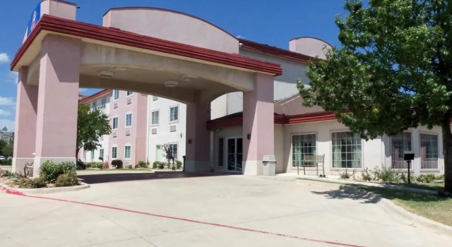 Days Inn Decatur, Забронировать Отель Декейтер Dallas - Fort Worth Metropolitan Area
