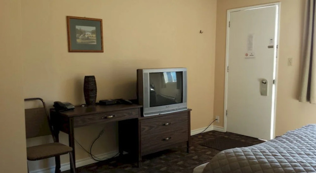 Salmon River Motel and RV Park, Book Motel  
