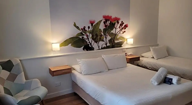 Номер Deluxe SureStay Hotel by Best Western The Clarence on Melville