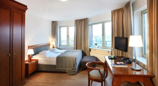 Lindner Hotel Frankfurt Main Plaza, part of JdV by Hyatt, Забронировать Отель Отели Франкфурт-на-Майне по системе «всё включено», рядом с Frankfurter Kunstverein, Всё включено