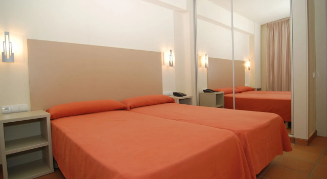 Aparthotel Ciutat de Palol