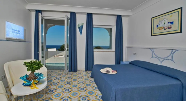 Полулюкс Hotel Villa Miralisa