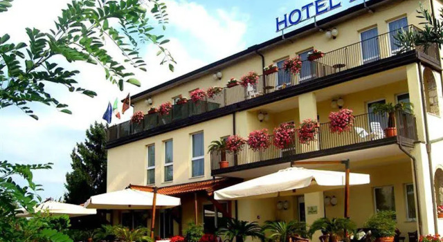 Hotel Dorè