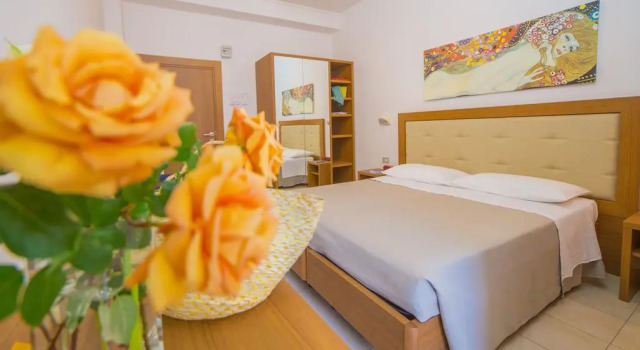 Mediterraneo Hotel & Suites