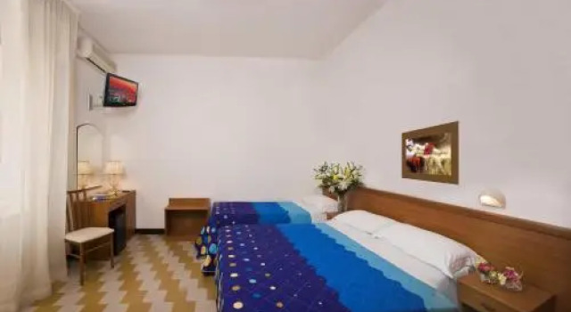B&B Italia, Rezerwuj Hotel Gabicce Mare 