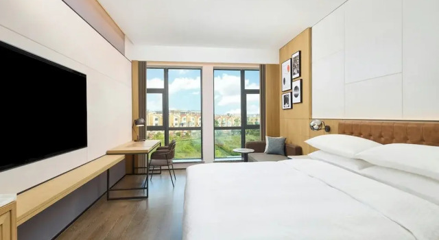 Номер Comfort Four Points by Sheraton Kunming Changshui Airport