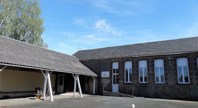 L'École Buissonnière, Rezerwuj Hotel Combrand Poitou-Charentes