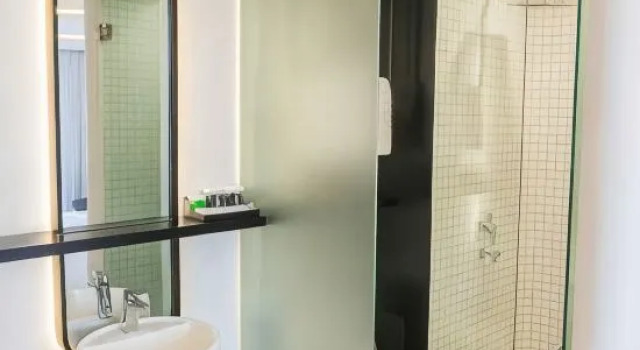 Superior Doppel Zimmer EXCOTEL Design Hotel Surabaya