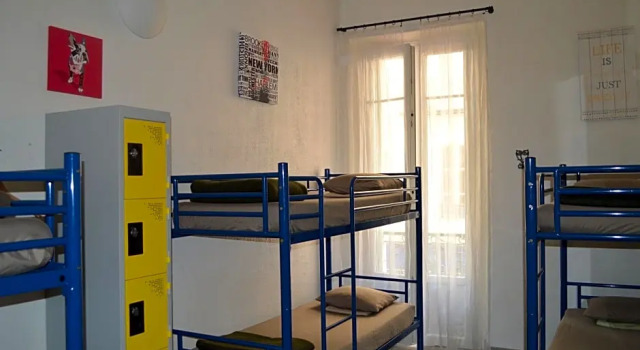 Backpackers Chez Patrick, Забронировать Отель Ницца Приморские Альпы, рядом с Музей Массена