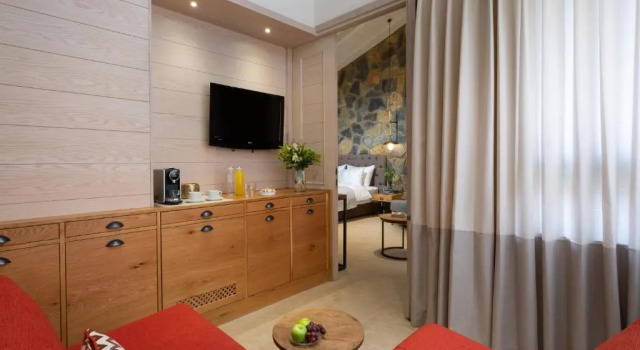 Люкс с балконом Merom Golan Resort