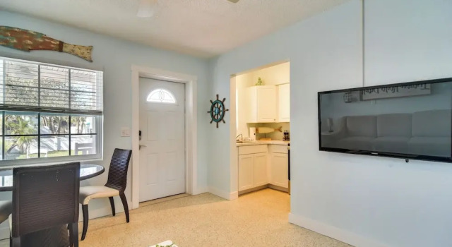 Апартаменты Indian Rocks Beach Unit - Steps From the Shoreline