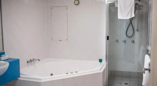 Люкс c 1 комнатой Heritage Cairns Hotel