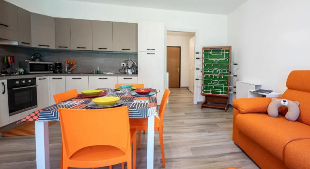 Апартаменты Apartment with garden, garage and aircon- Larihome A19