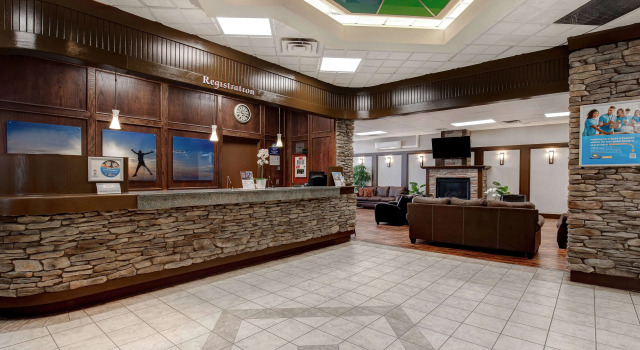 Days Inn by Wyndham Calgary South, Reservar Hotel Hotéis em Calgary com piscina, perto de Reader Rock Garden, Piscina